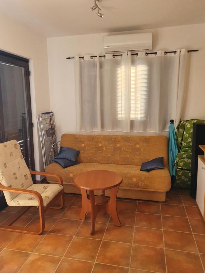 Vila Breskvar Mugeba Esterno foto