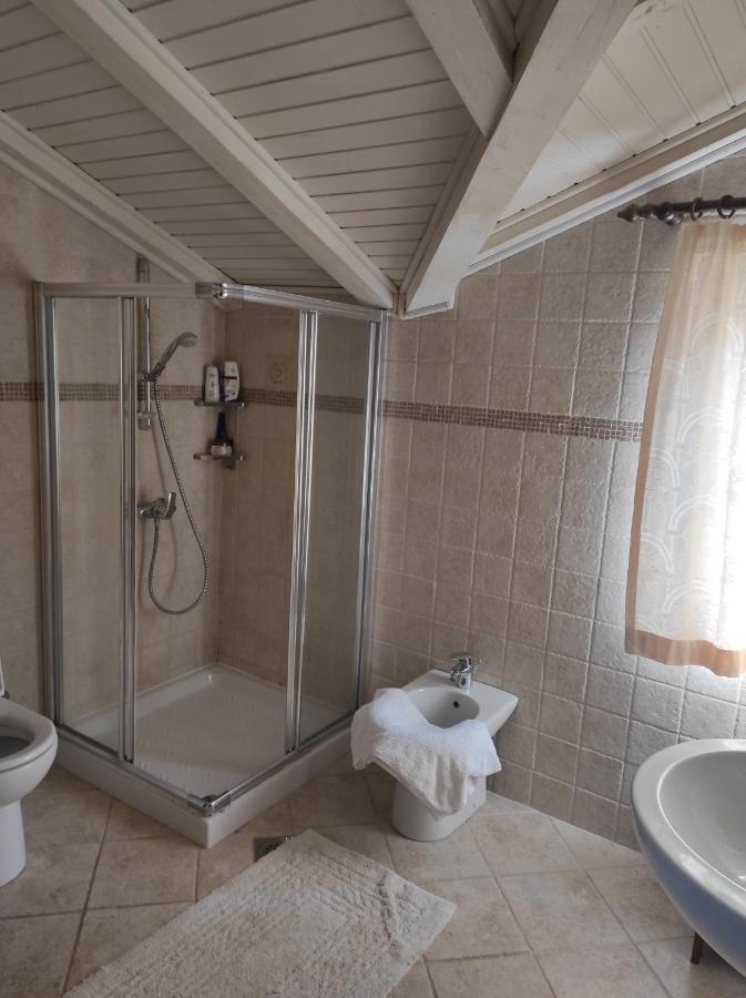 Vila Breskvar Mugeba Esterno foto