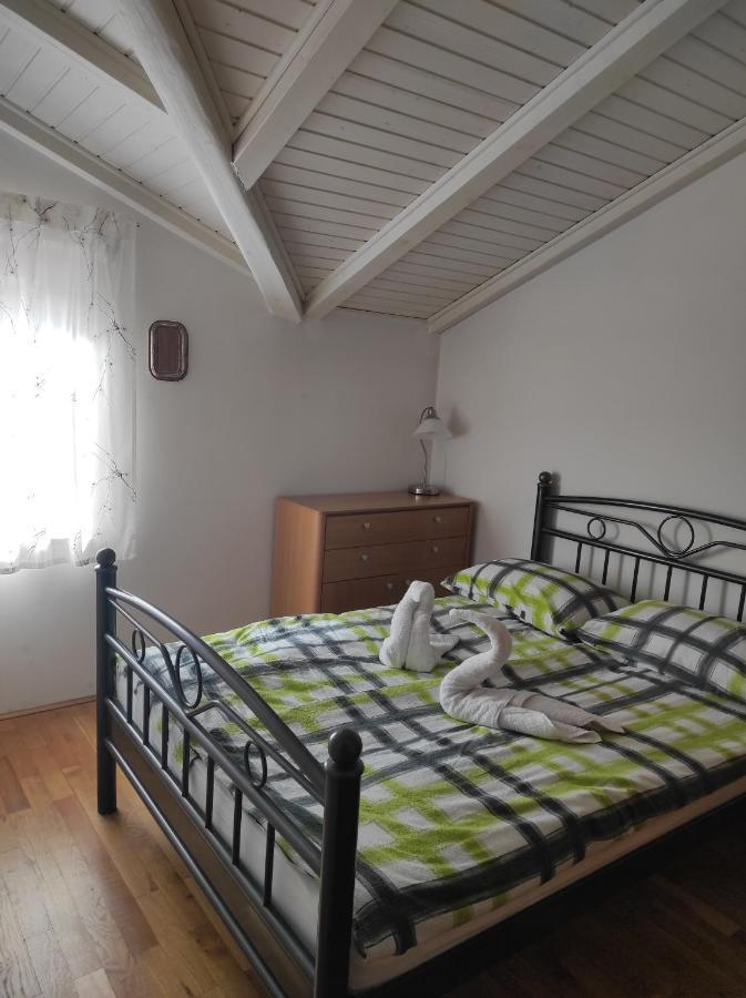 Vila Breskvar Mugeba Esterno foto